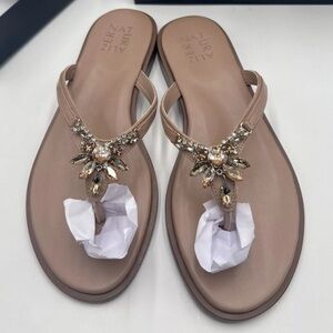 Naturalizer Liliana Slip-On Thong Jewel Sandal - Creme Brûlée Size 6 1/2